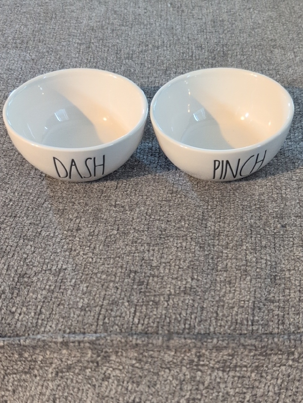 Rae Dunn Pinch And Dash Bowls